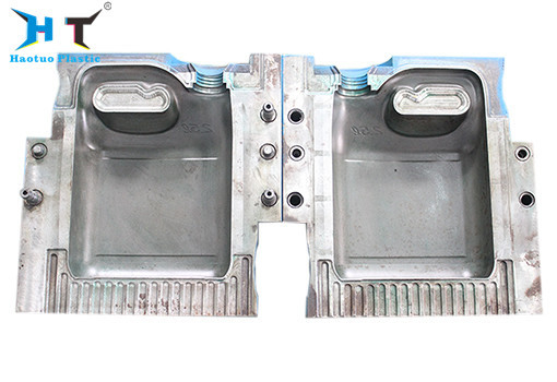Professional Design oil Bottle Blow Molding Mold Precision Plastic Bottle Mould