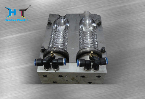 Polishing surface multi cavity mould for Mineral Drinking / Juice Beverage Bottle